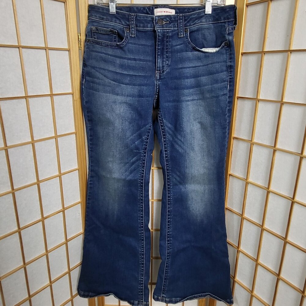 Lucky Brand flare blue jeans EUC size 10 or waist 30.